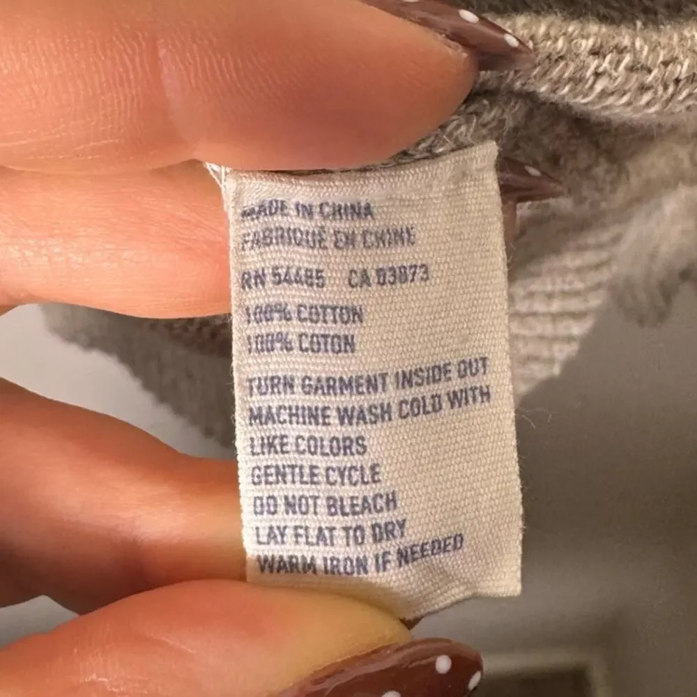 American Eagle Outfitters excellent 100%
